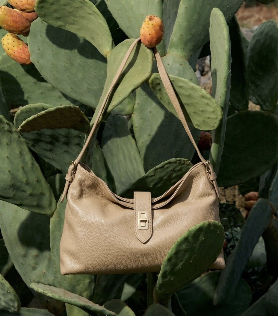 megan beige