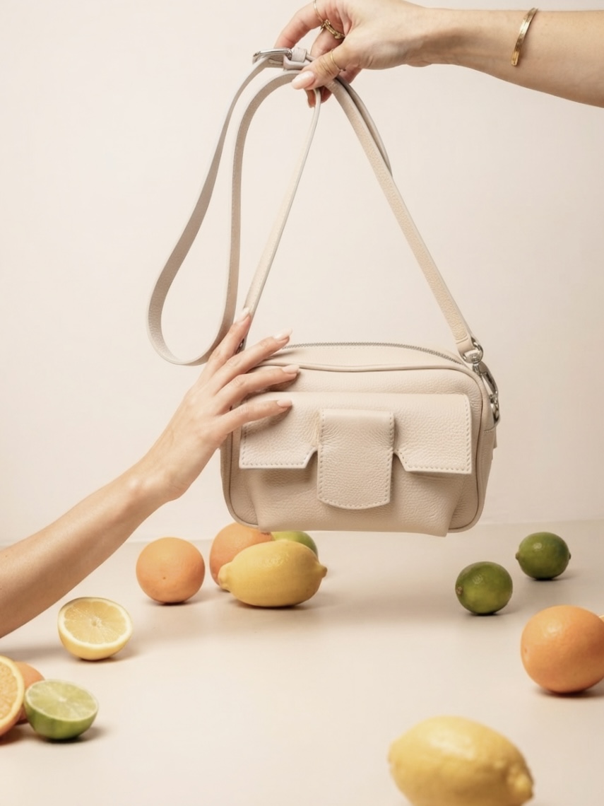 IMG_9429 Camera Bag - immagine 1